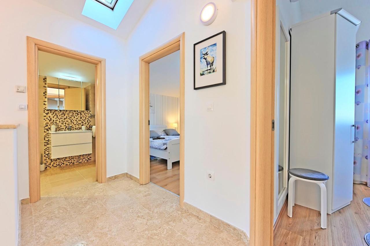Casa Tara Three-Bedroom Holiday Home PUY 외부 사진