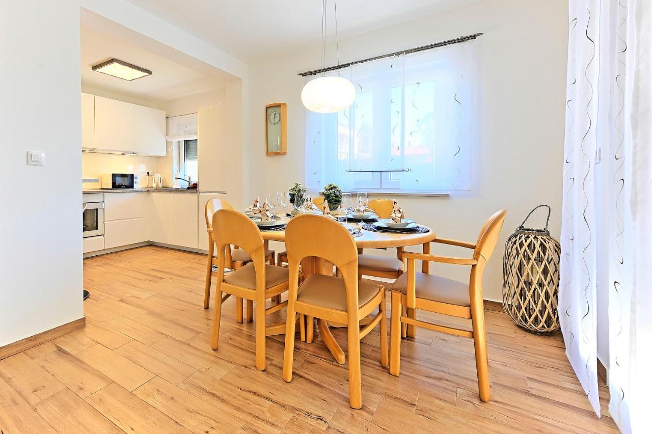 Casa Tara Three-Bedroom Holiday Home PUY 외부 사진