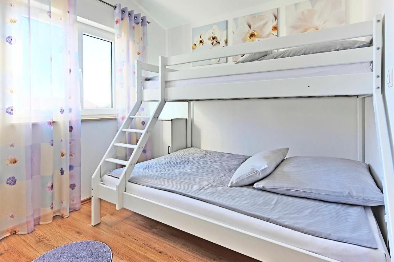 Casa Tara Three-Bedroom Holiday Home PUY 외부 사진